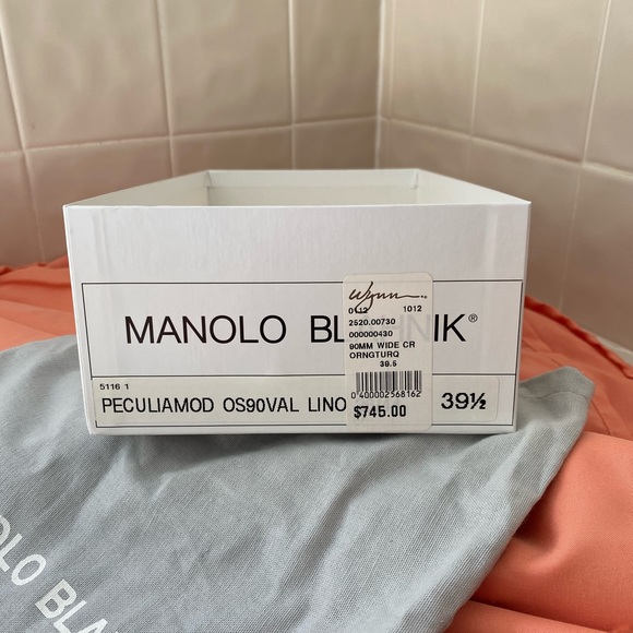 Manolo Blahnik strappy sandals - Picture 2 of 5